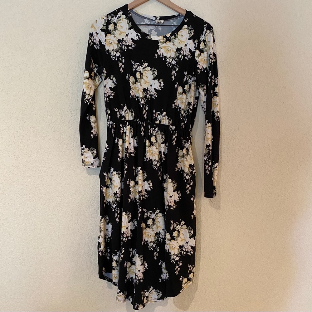 Jessakae - black floral long-sleeved dress pockets